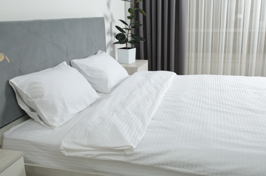 Комплект постельного белья Luxhome Страйп-сатин KPB-A1,5-ST220(1x1)-white0001-50x70 фото